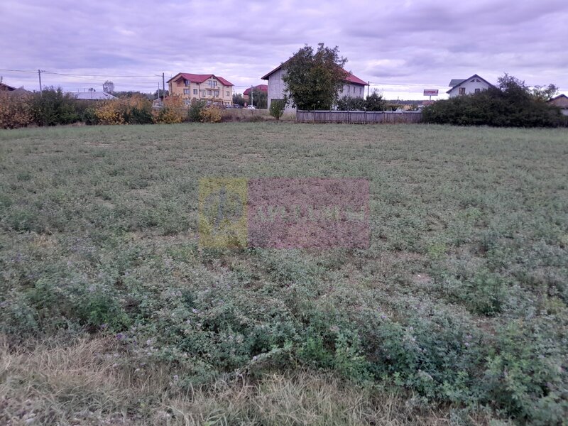 COSERENI( il ) - TEREN  2K MP DE VANZARE (52 M DESCHIDERE LA E85 )