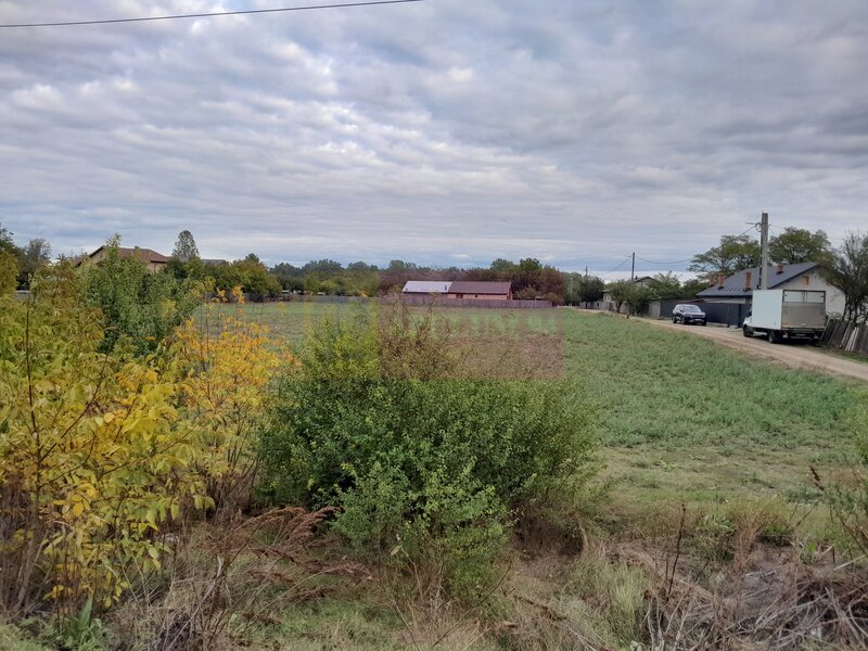 COSERENI( il ) - TEREN  2K MP DE VANZARE (52 M DESCHIDERE LA E85 )